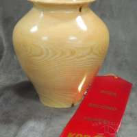 Bill-Mantelli-Vase-Ash