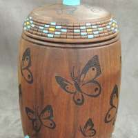 David-Croxton-Lidded-Box-Walnut-with-Pyrography